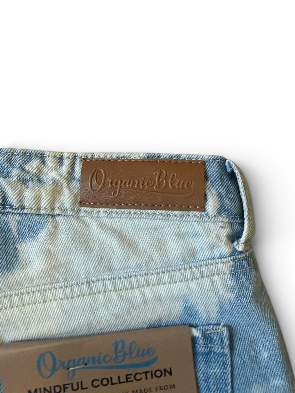 NWT | Organic Blue Vintage Fit Distressed Bleach Wash Denim Shorts - size 11 - Picture 4 of 4
